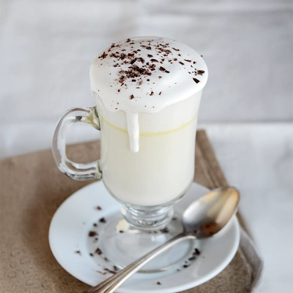 Sıcak Beyaz Çikolata